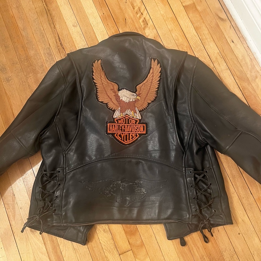 Vintage Harley-Davidson Black Leather Jacket with Eagle Emblem
